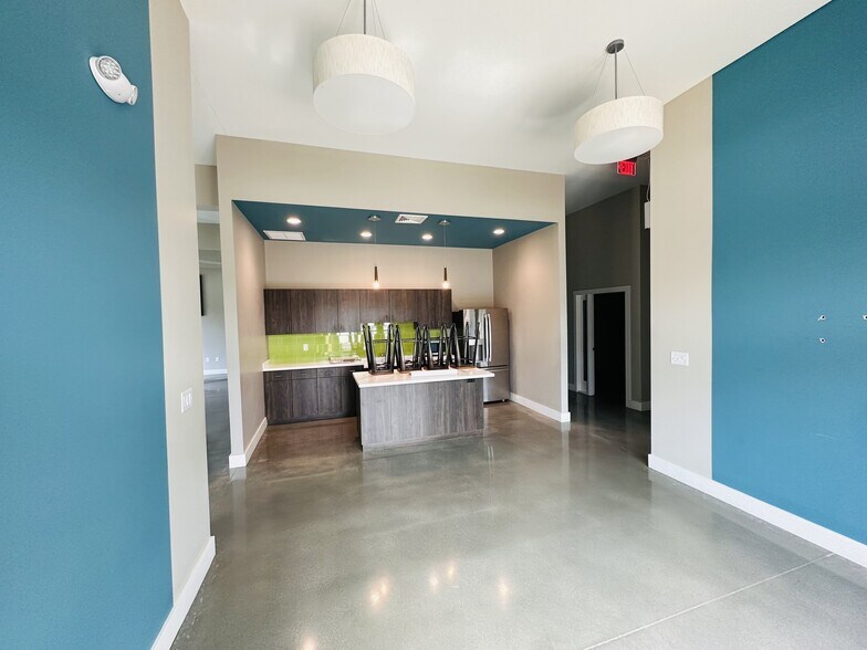 More Photos Of 433 SE Main St, Simpsonville Office For Lease