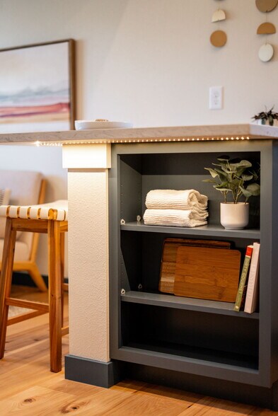 More Photos Of 940 NE Norton Ave, Bend Apartments For Sale