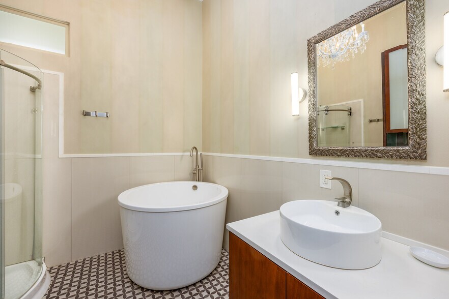 More Photos Of 81 N Main St, Ellenville Office Residential For Sale