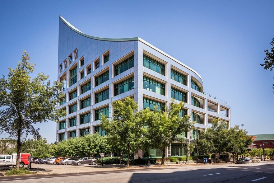 More Photos Of 333 E Main St, Louisville Office For Sale