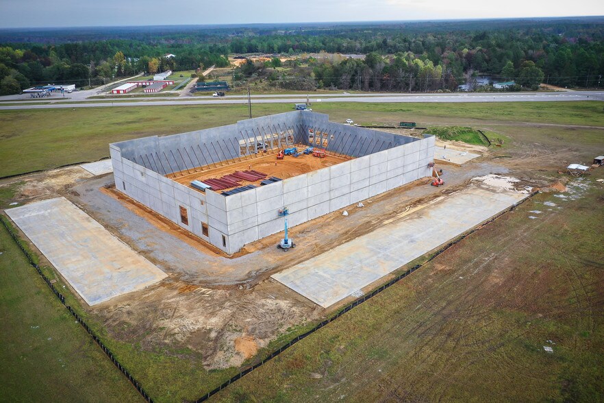 More Photos Of 701 Industrial Park Rd, Sylvania Warehouse For Sale