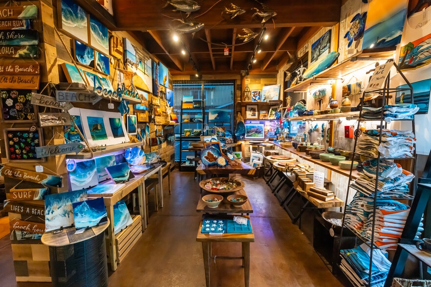 More Photos Of 1051 Kakala St, Kapolei Storefront Retail Office For Sale