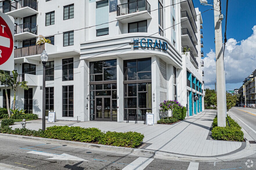 More Photos Of 609 2nd St, West Palm Beach Apartments For Lease
