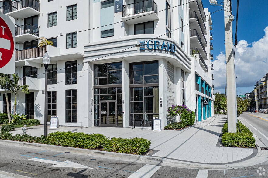 More Photos Of 609 2nd St, West Palm Beach Apartments For Lease