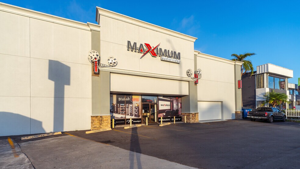 More Photos Of 7212 N Dale Mabry Hwy, Tampa Freestanding For Sale