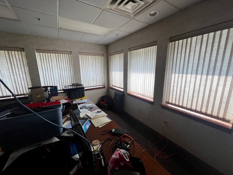 More Photos Of 4621 Spartan Industrial Dr SW, Grandville Manufacturing For Sale