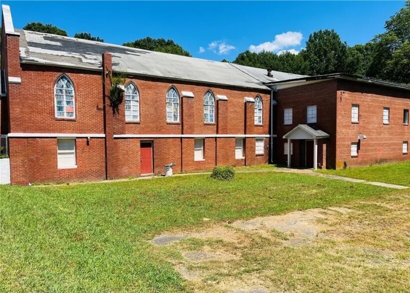 More Photos Of 1303 Gaston Ave, Gastonia Religious Facility For Sale