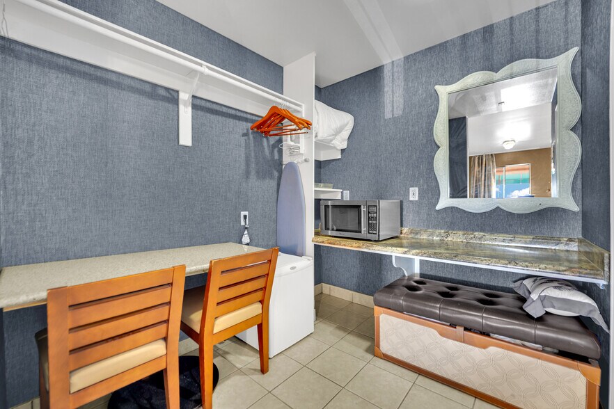 More Photos Of 2855 Fremont St, Las Vegas Hotel For Sale