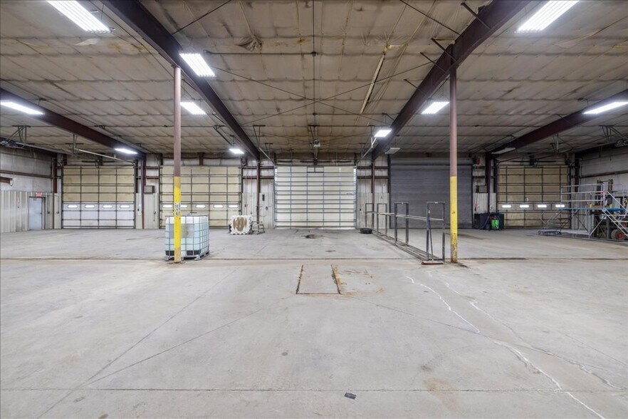 More Photos Of 6830 Commercial Ave, Billings Industrial For Sale