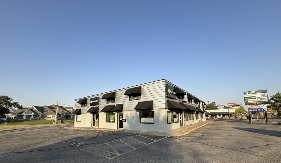 More Photos Of 500 W Main St, Anoka Unknown For Lease