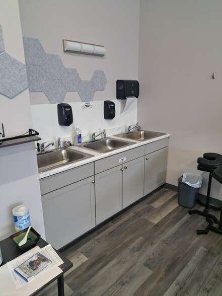 More Photos Of 2043 Route 130, Florence Restaurant For Lease