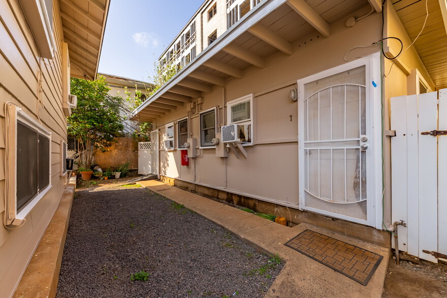 More Photos Of 1812 Algaroba St, Honolulu Apartments For Sale