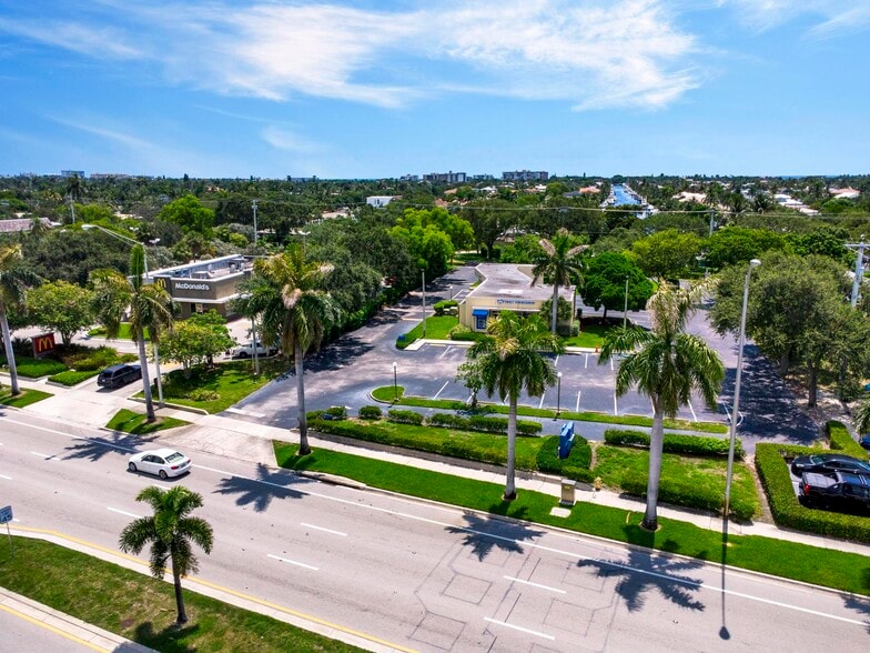 More Photos Of 4820 N Federal Hwy, Lighthouse Point Bank For Sale