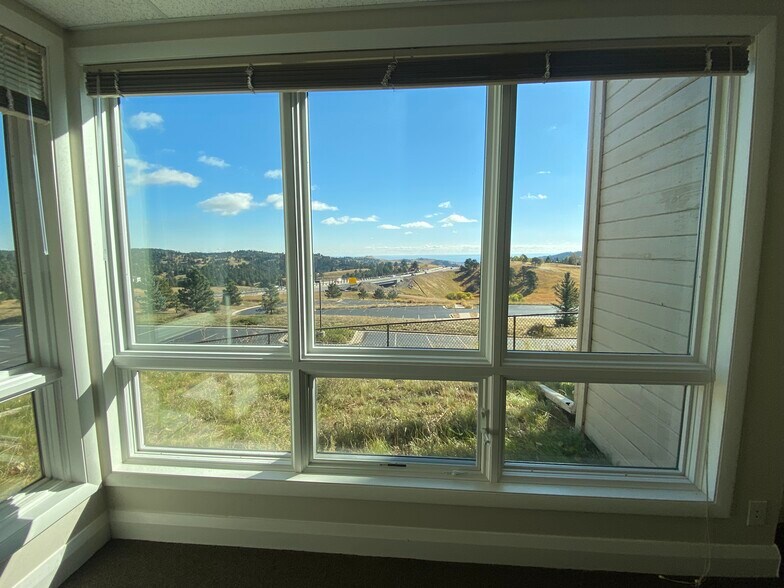 More Photos Of 538 Commons Dr, Golden Loft Creative Space For Sale