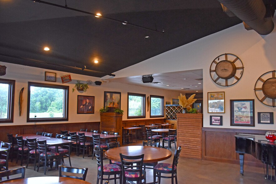 More Photos Of 13101 Kuykendahl Rd, Houston Restaurant For Sale