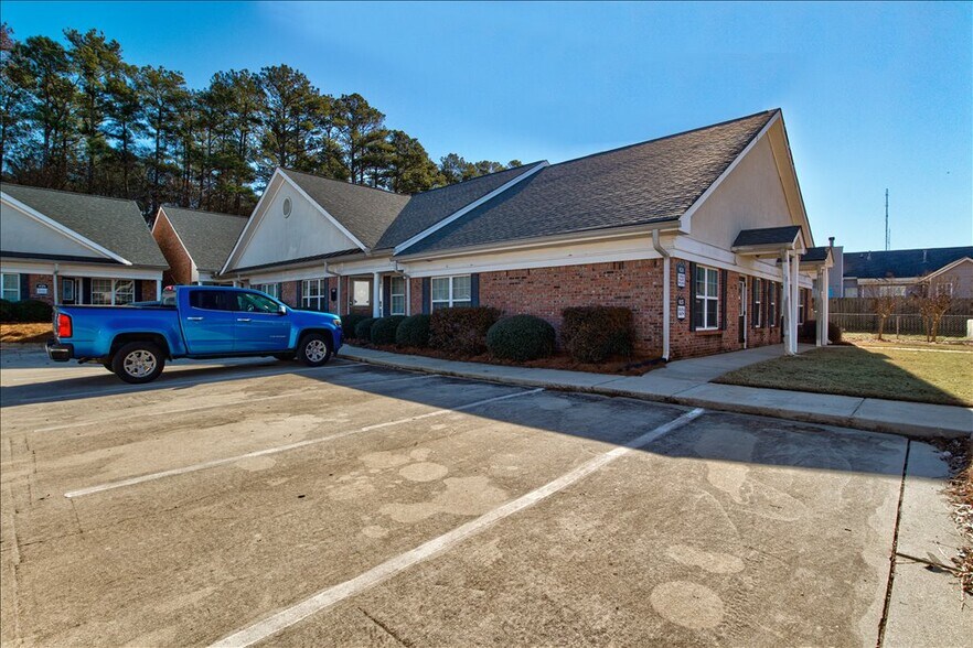 More Photos Of 801-814 Pavilion Ct, McDonough Office For Lease
