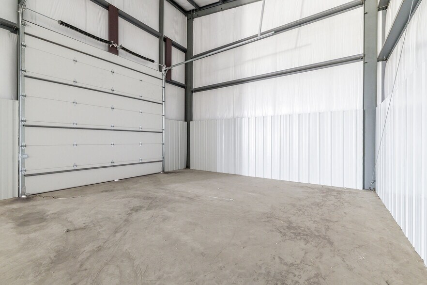 More Photos Of 11571 Blacksand Dr, Edmond Unknown For Lease