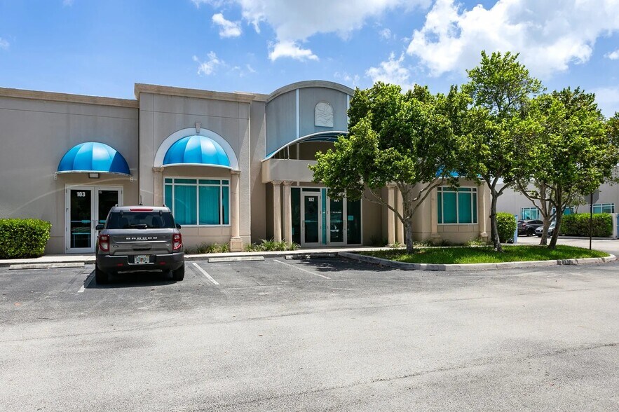 Primary Photo Of 2860 W State Road 84, Fort Lauderdale Office For Lease