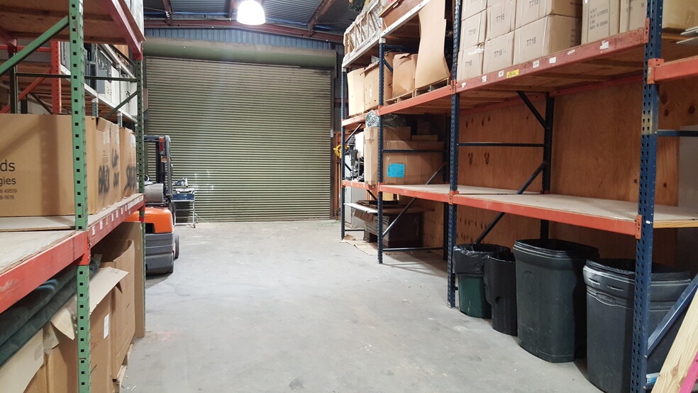 More Photos Of 111 Brand Ln, Stafford Manufacturing For Sale