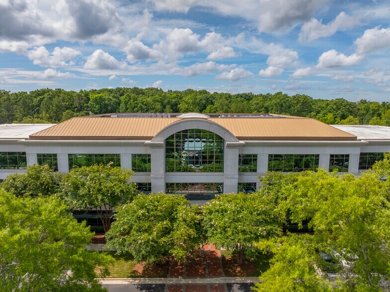 More Photos Of 2000 CentreGreen Way, Cary Unknown For Lease