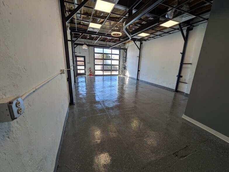 More Photos Of 115 S Main St, Hopewell Freestanding For Lease