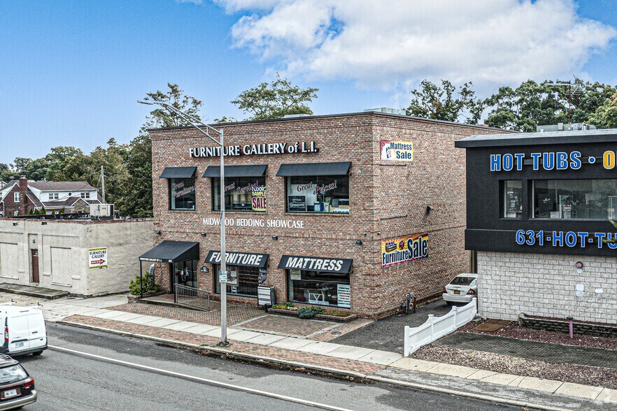 More Photos Of 607 Sunrise Hwy, Bellmore Storefront Retail Office For Sale