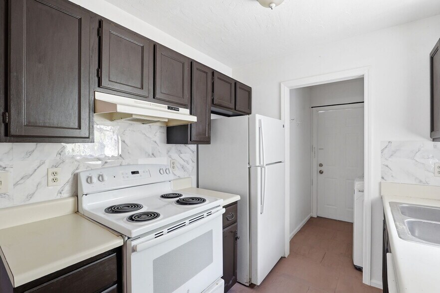 More Photos Of 207 SE 6th Ave, Okeechobee Multifamily For Sale