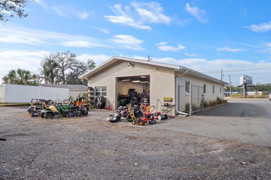 More Photos Of 3275 S Florida Ave, Inverness Office For Sale