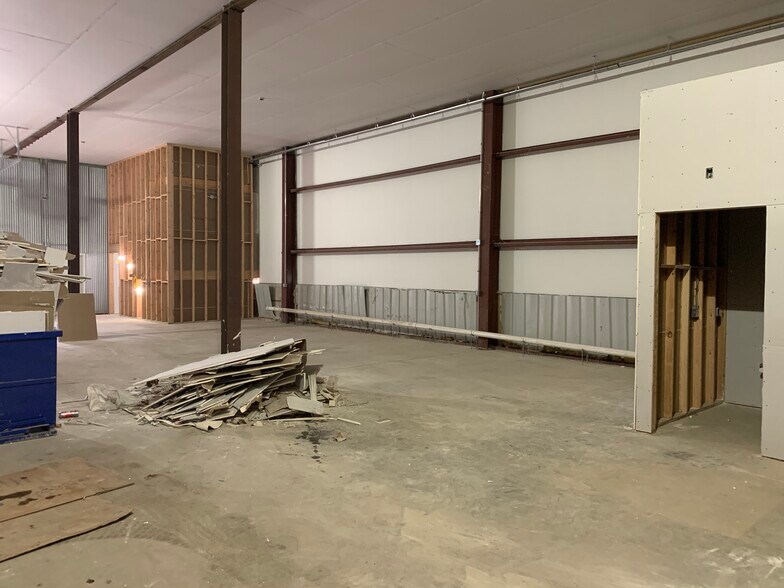 More Photos Of 1565 Monroe Turnpike, Monroe Light Manufacturing For Lease