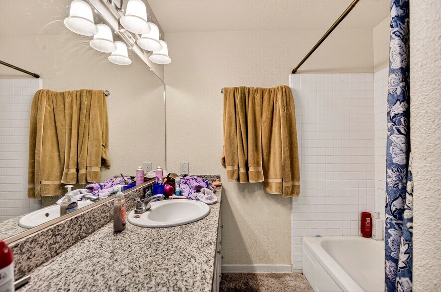 More Photos Of 703 W 2nd Ave, Chico Apartments For Sale