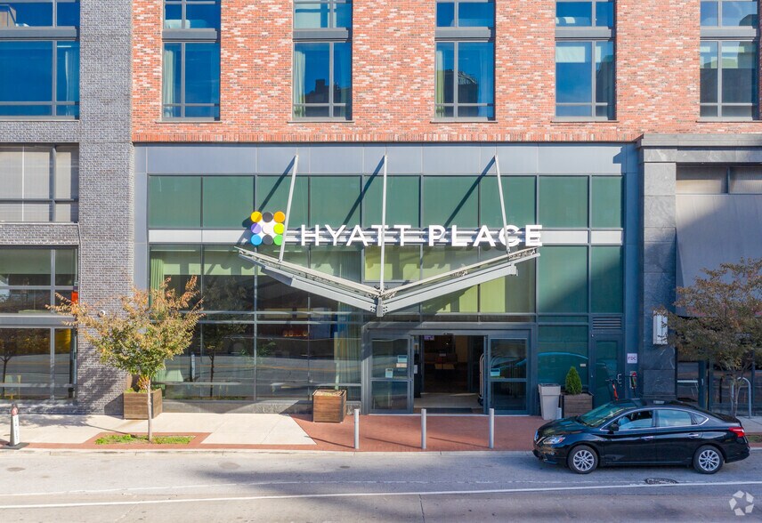 More Photos Of 1310 Fleet St, Baltimore Hotel For Lease