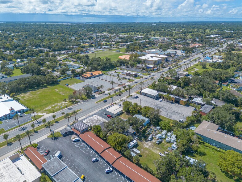 More Photos Of 1841 S Ridgewood Ave, Daytona Beach Freestanding For Sale