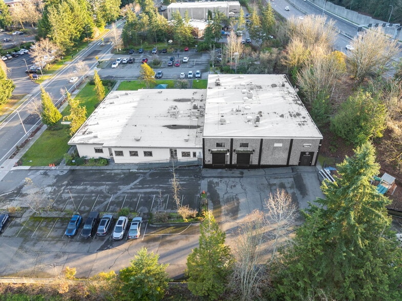 More Photos Of 3003 Northup Way, Bellevue Flex For Sale