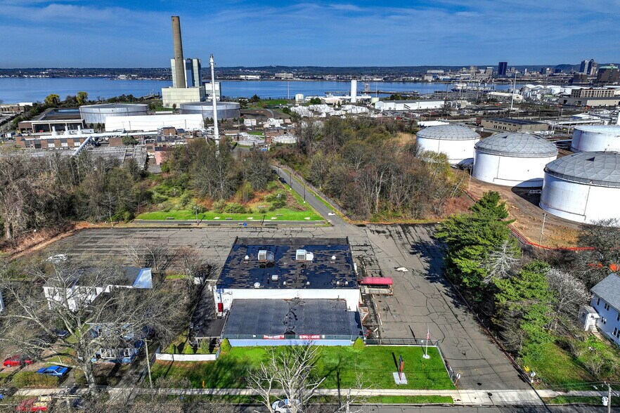 More Photos Of 560 Woodward Ave, New Haven Flex For Sale