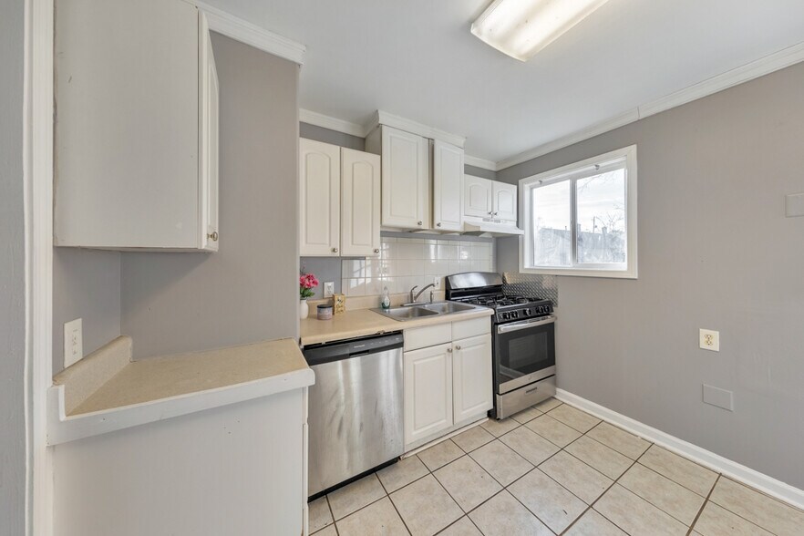 More Photos Of 610 Armstrong St SE, Marietta Multifamily For Sale