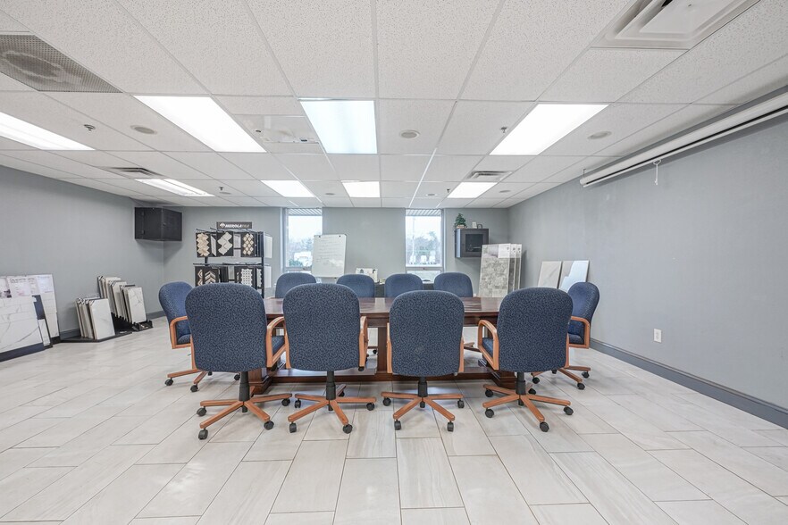 More Photos Of 49 Ironside Ct, Willingboro Manufacturing For Lease