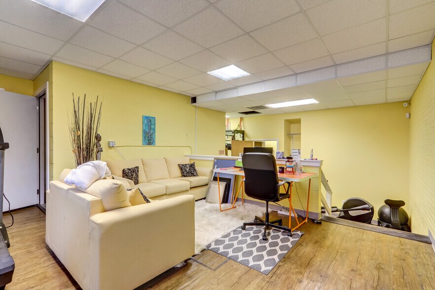 More Photos Of 118 S Scales St, Reidsville Medical For Sale