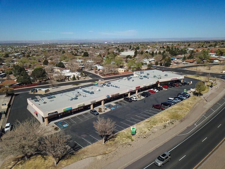 More Photos Of 417 Tramway Blvd NE, Albuquerque Convenience Store For Lease