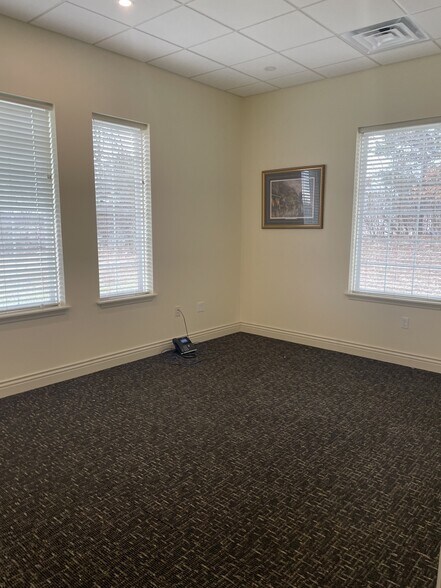More Photos Of 6700 Keaton Corporate Pky, O'Fallon Office For Sale