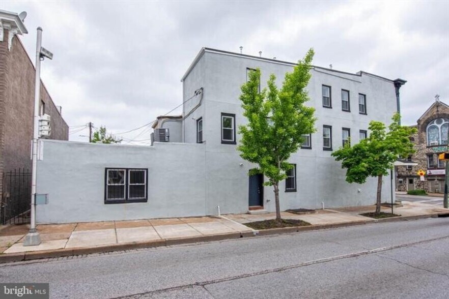 More Photos Of 400 N Patterson Park Ave, Baltimore Flex For Sale