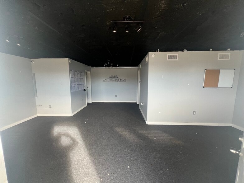 More Photos Of 1041 E 8th St, Jacksonville Storefront Retail Office For Sale