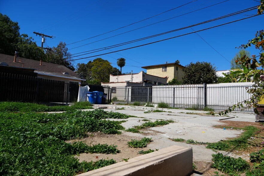 More Photos Of 5261 Alhambra Ave, Los Angeles Freestanding For Lease