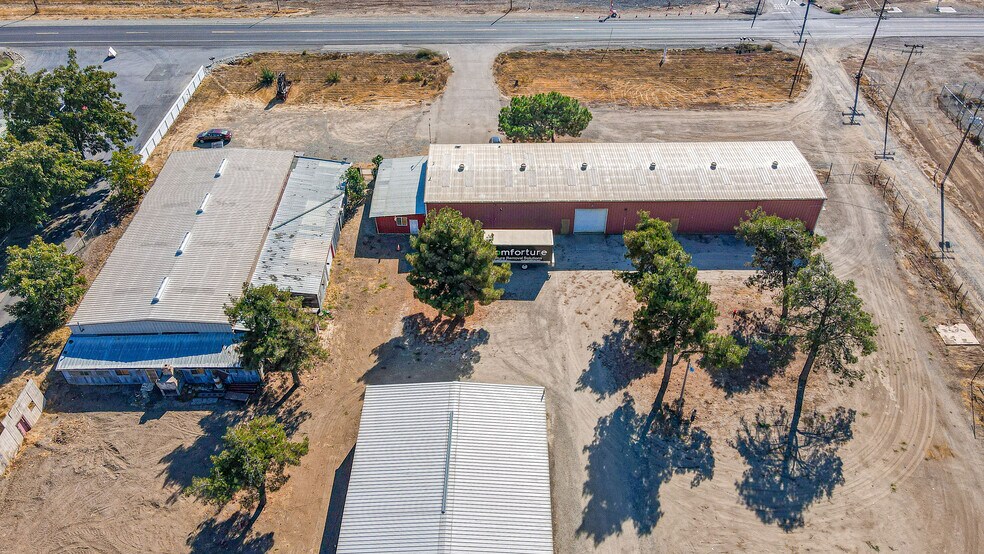 More Photos Of 4520 E Hwy 140, Merced Warehouse For Lease