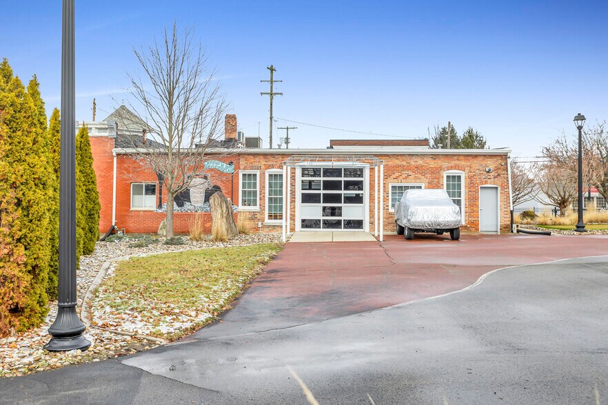 More Photos Of 101 S Main St, Concord General Retail For Sale