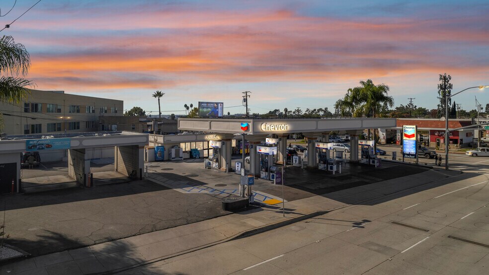 More Photos Of ,  General Retail For Sale