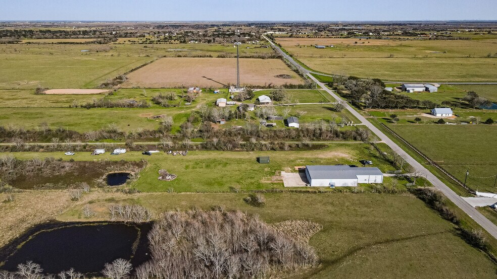 More Photos Of 33112 Rochen Rd, Waller Industrial For Sale
