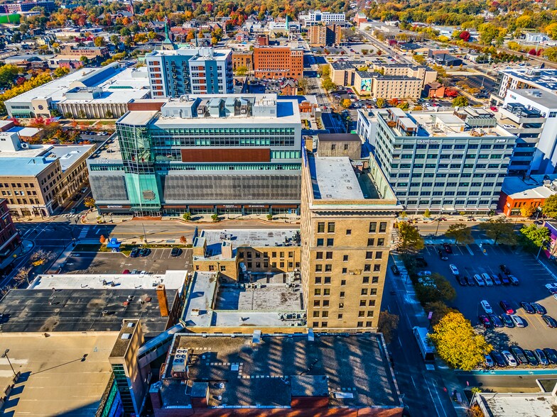 More Photos Of 127 W Berry St, Fort Wayne Office For Sale