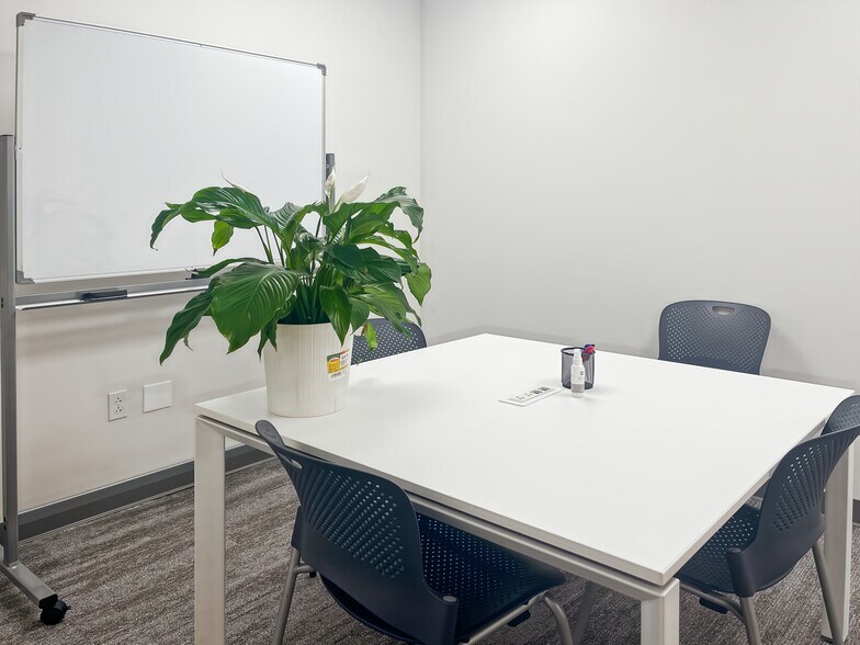 More Photos Of 300 Interstate Corporate Cent, Williston Coworking Space