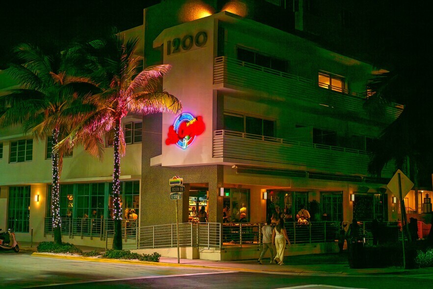 More Photos Of 1200 Ocean Dr, Miami Beach Hotel For Lease
