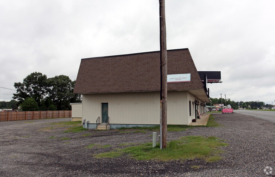 More Photos Of 28967 Three Notch Rd, Mechanicsville Freestanding For Lease